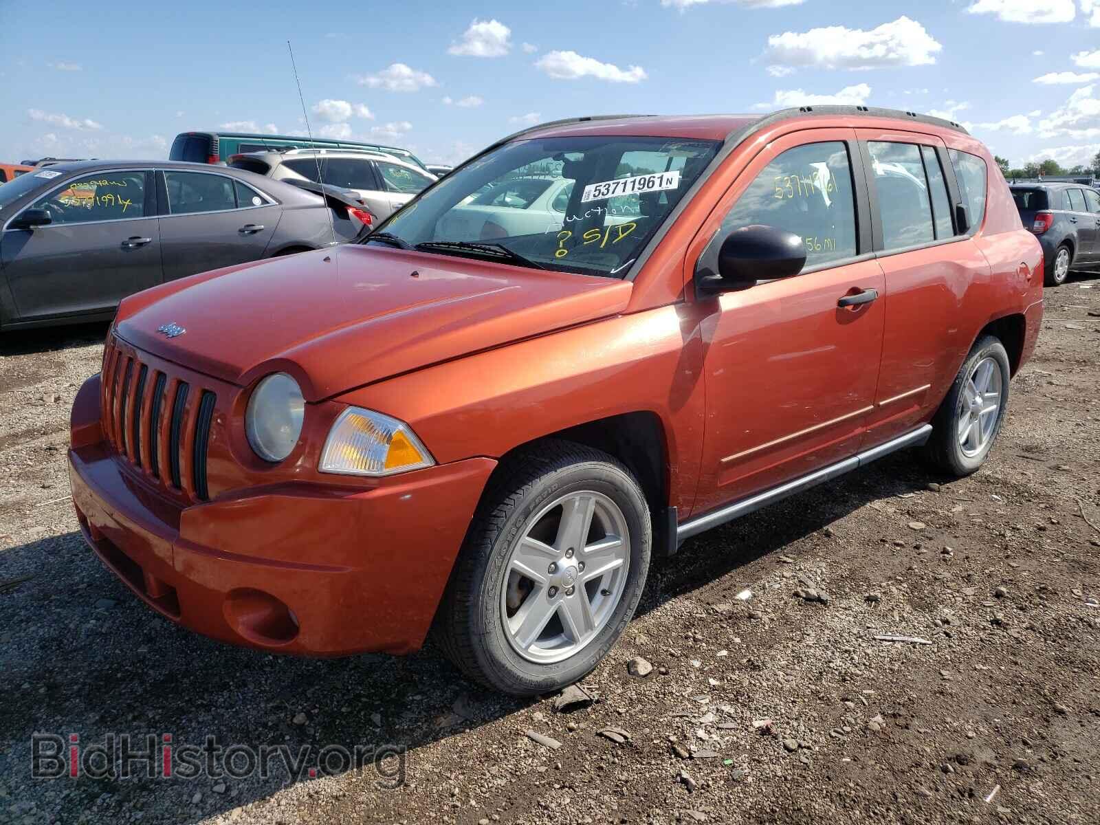 2009 JEEP COMPASS - VIN: 1J4FT47B79D134360 - Фото 2