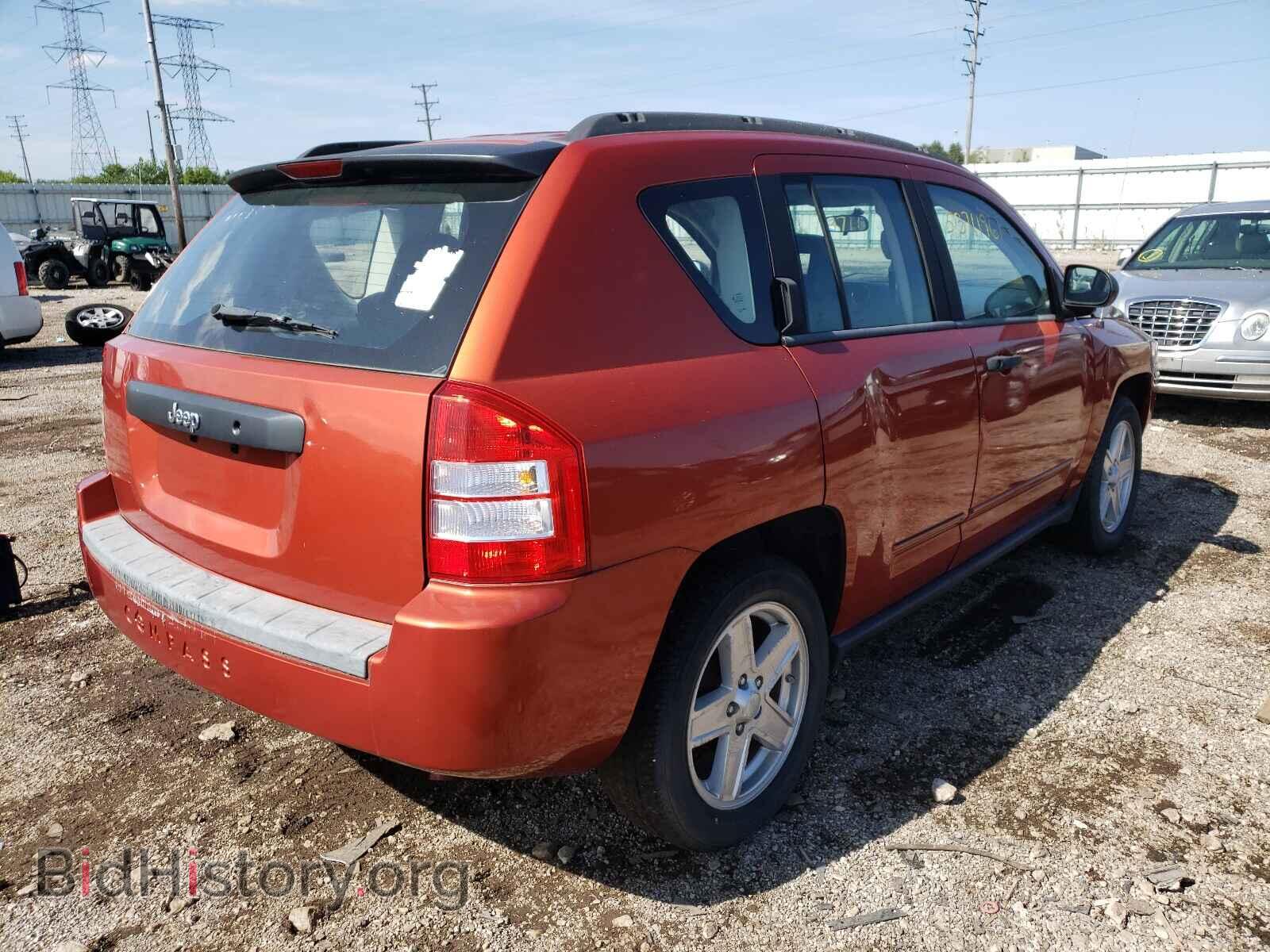 2009 JEEP COMPASS - VIN: 1J4FT47B79D134360 - Фото 4