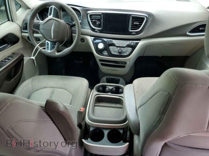 2019 Chrysler PACIFICA (VIN 2C4RC1FG3KR548818) — photo 8 of 13