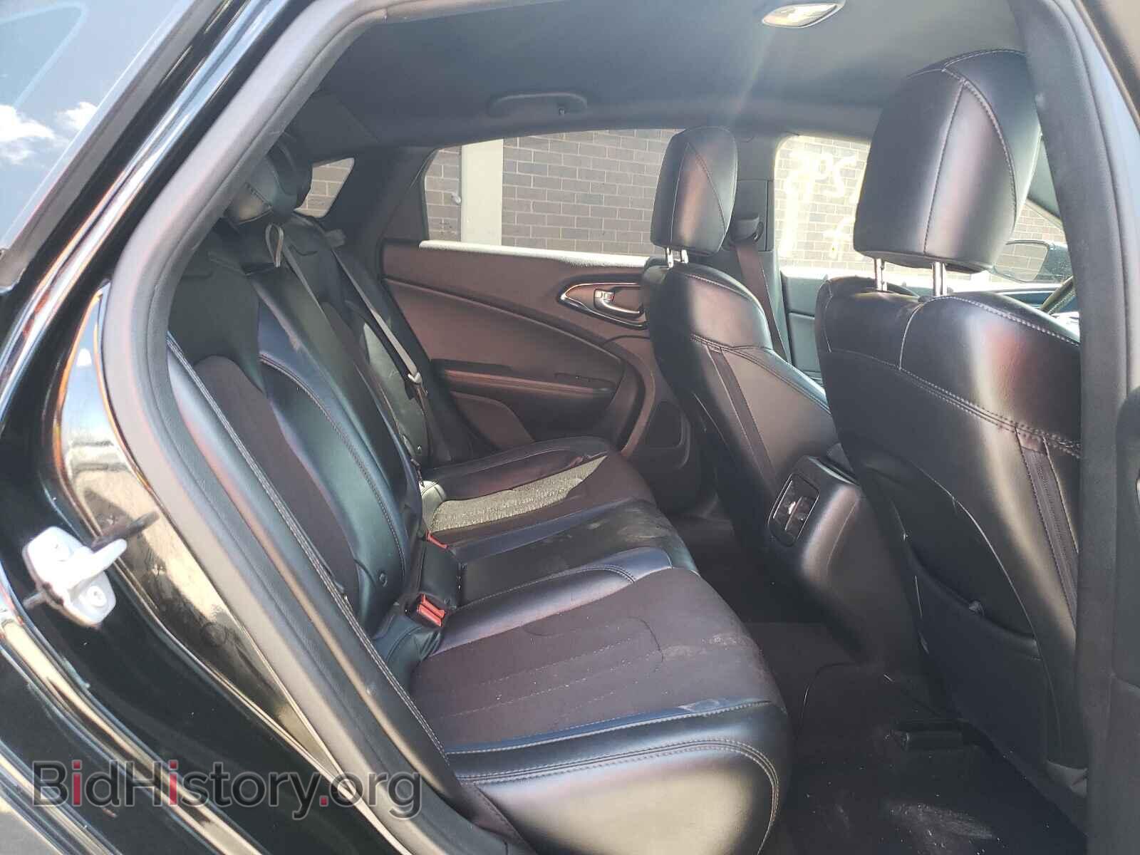 2015 CHRYSLER 200 - VIN: 1C3CCCBBXFN697911 - Photo 6
