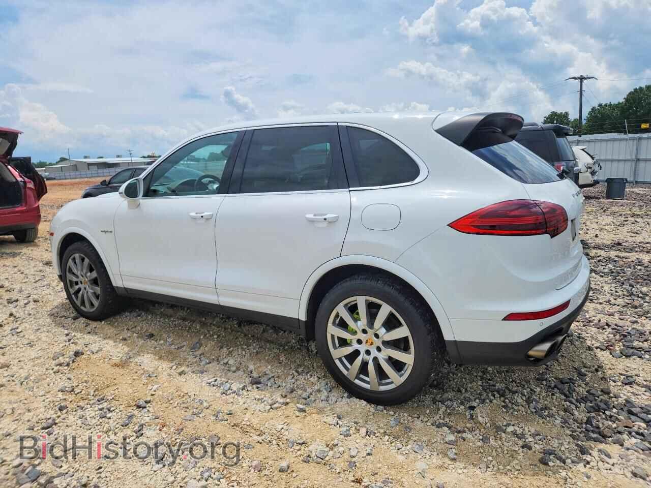2016 PORSCHE CAYENNE - VIN: WP1AE2A21GLA62953 - Фото 2