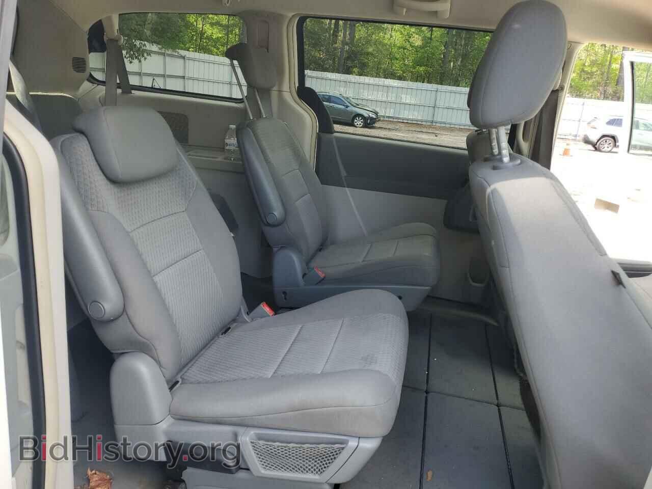 2009 CHRYSLER MINIVAN - VIN: 2A8HR44E79R516339 - Фото 10