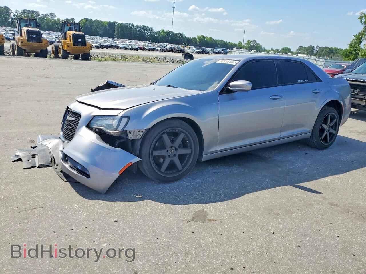 Фотография 2C3CCABG9GH223975 - CHRYSLER 300 2016