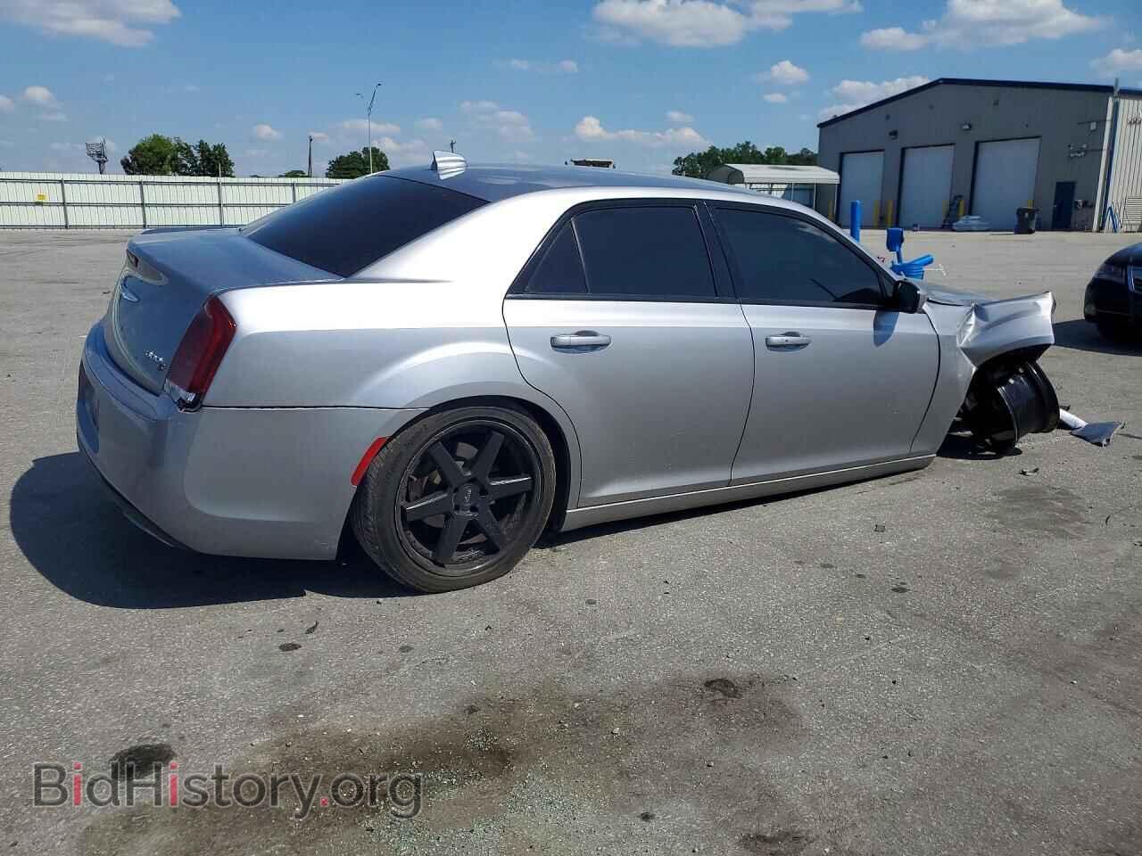 2016 CHRYSLER 300 - VIN: 2C3CCABG9GH223975 - Фото 3