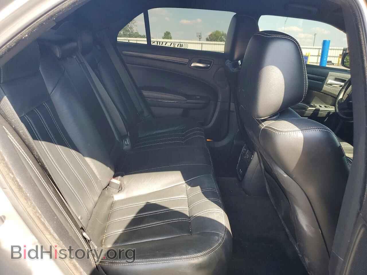 2016 CHRYSLER 300 - VIN: 2C3CCABG9GH223975 - Фото 10