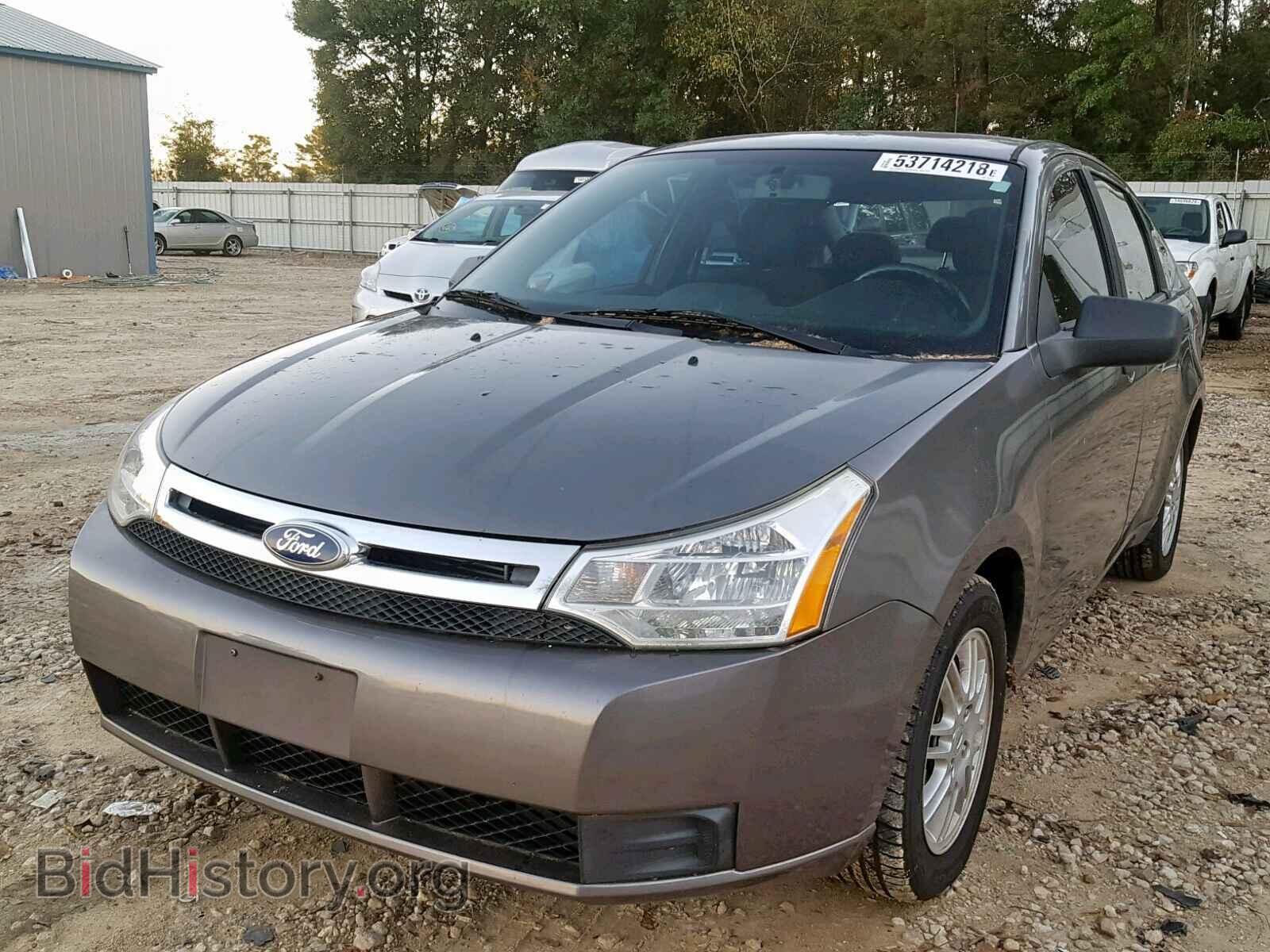 2011 FORD FOCUS - VIN: 1FAHP3FN1BW175642 - Фото 2
