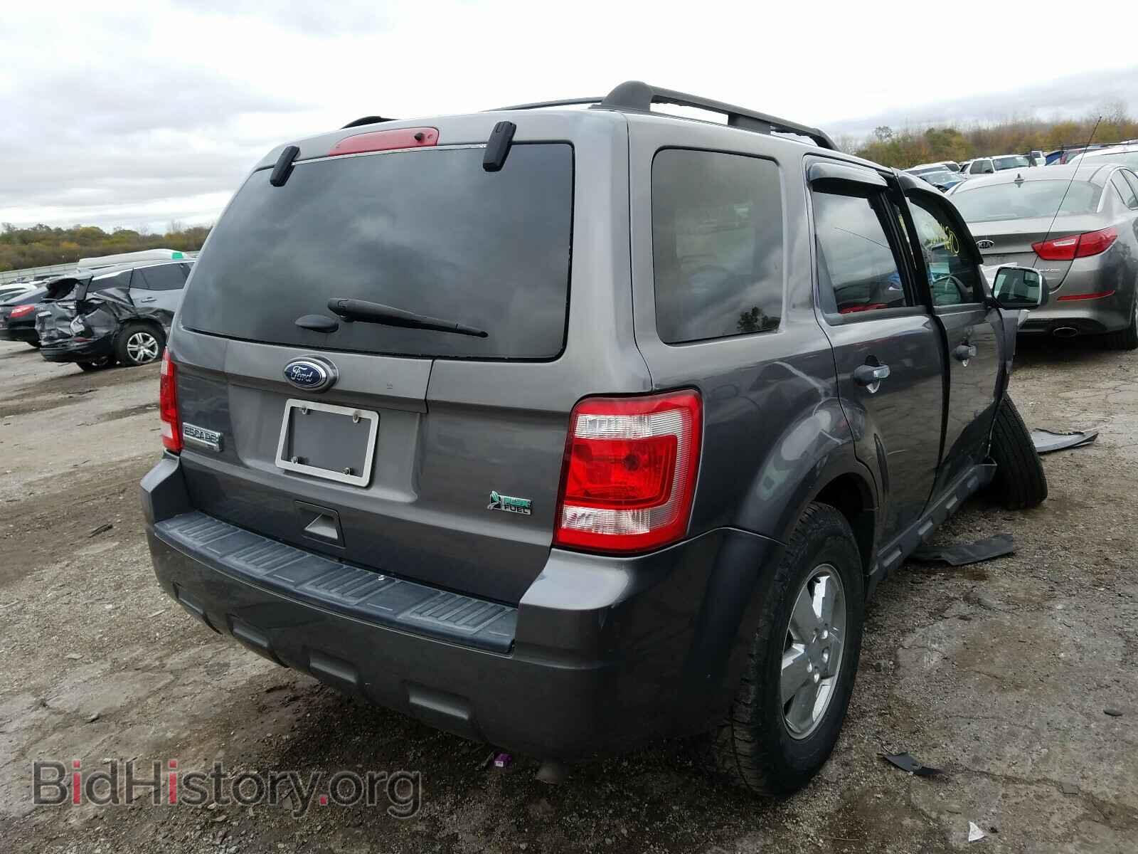 2011 FORD ESCAPE - VIN: 1FMCU0DG9BKC70615 - Фото 4
