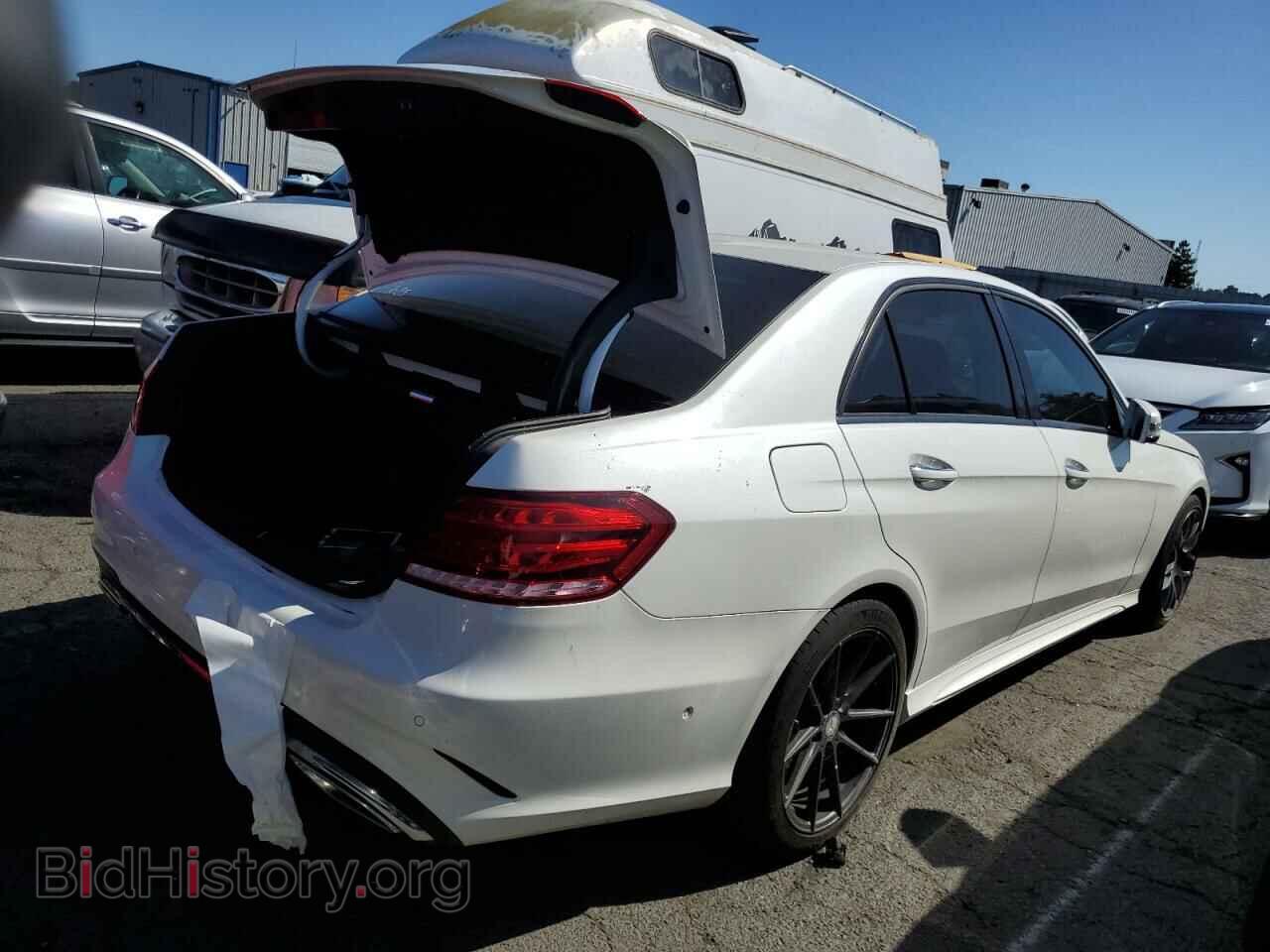 2014 MERCEDES-BENZ E-CLASS - VIN: WDDHF5KB2EA906364 - Фото 3