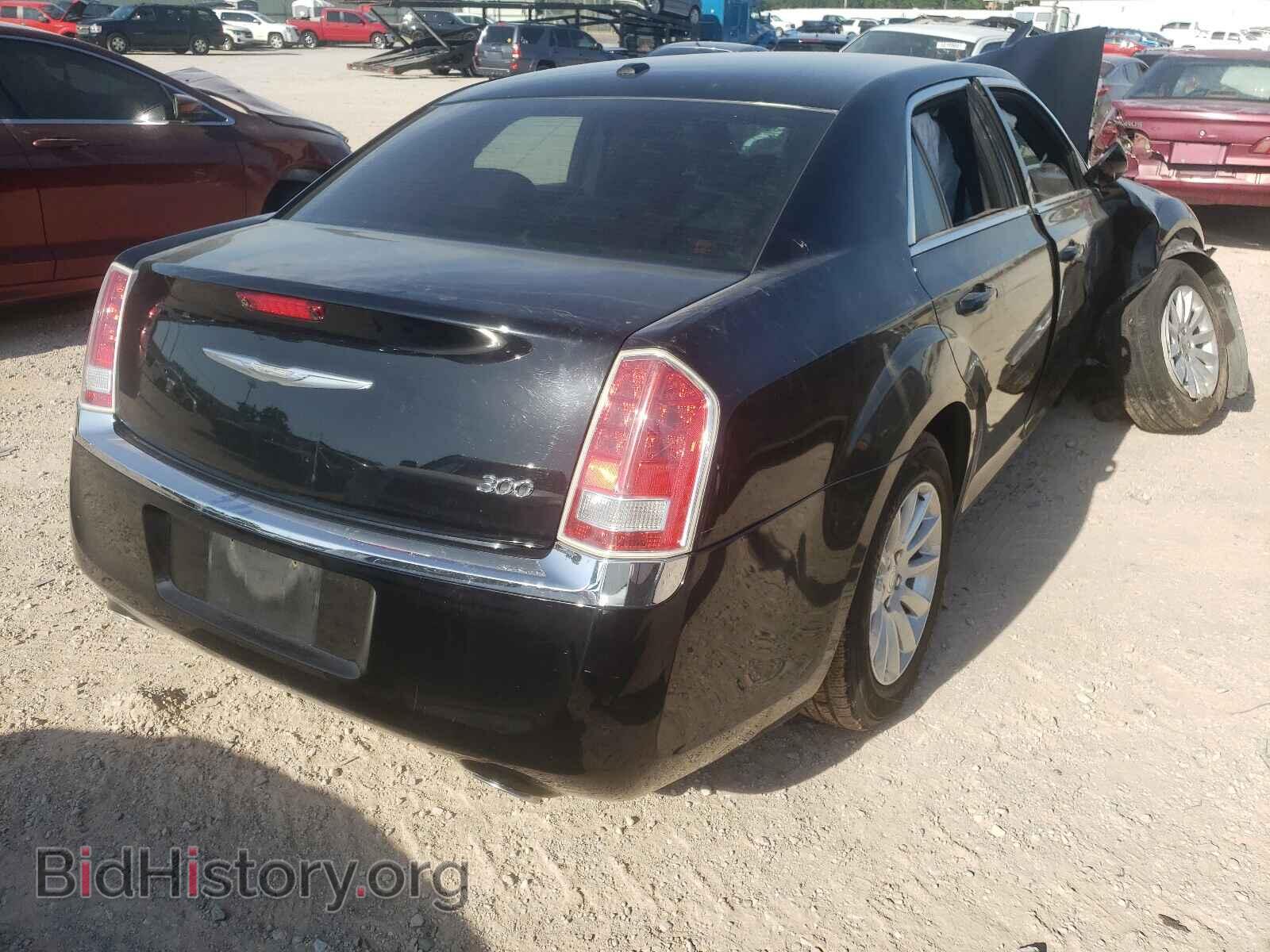 2013 CHRYSLER 300 - VIN: 2C3CCAAG4DH506958 - Фото 4