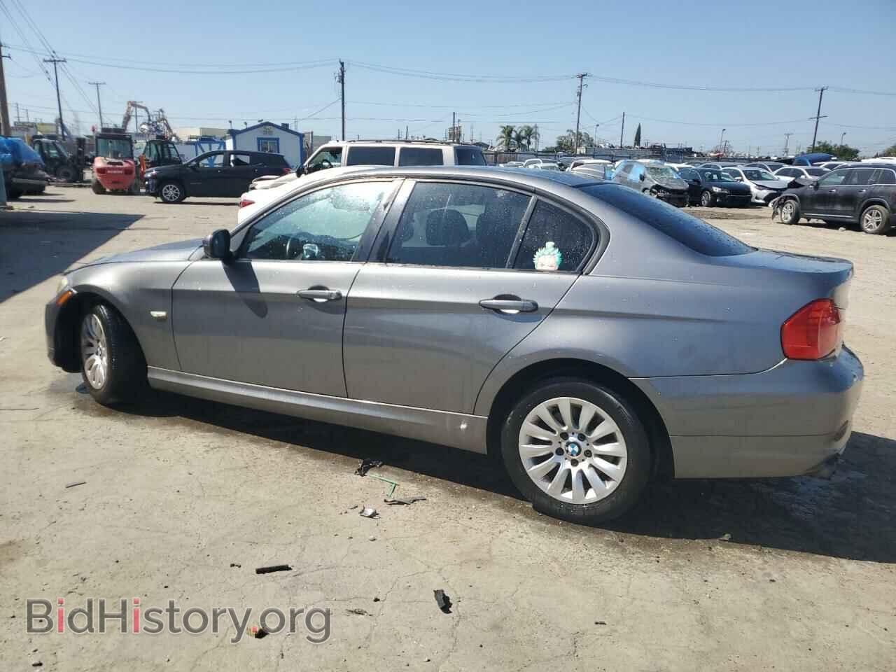 2009 BMW 3 SERIES - VIN: WBAPH53549A433997 - Фото 2