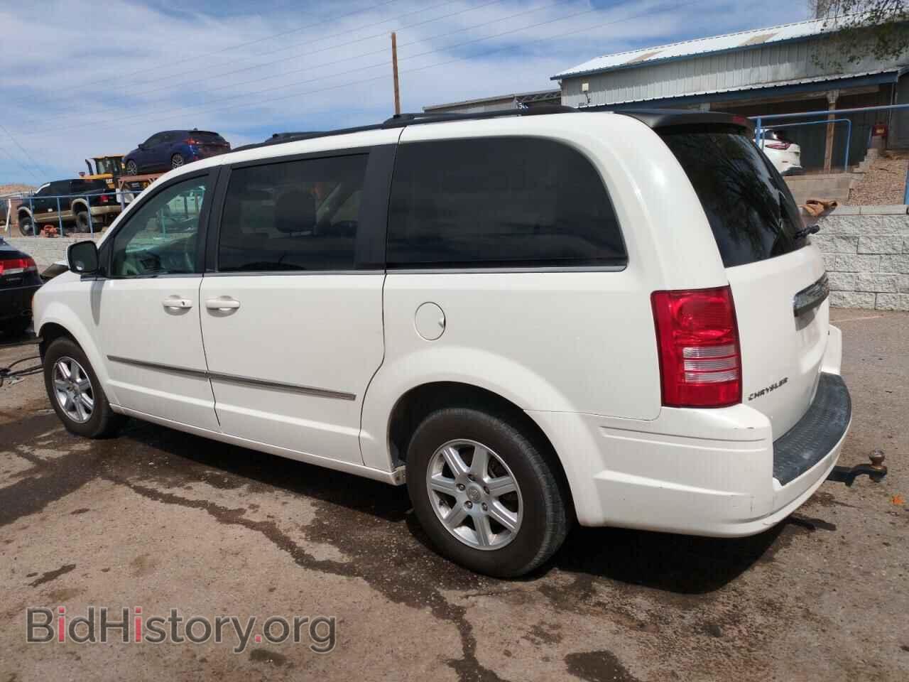2010 CHRYSLER MINIVAN - VIN: 2A4RR5D15AR413739 - Фото 2