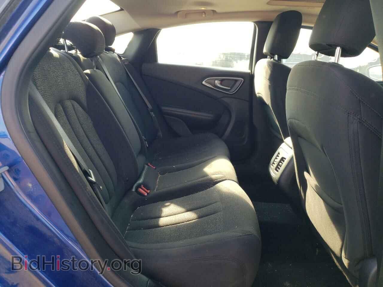 2015 CHRYSLER 200 - VIN: 1C3CCCABXFN537576 - Фото 6