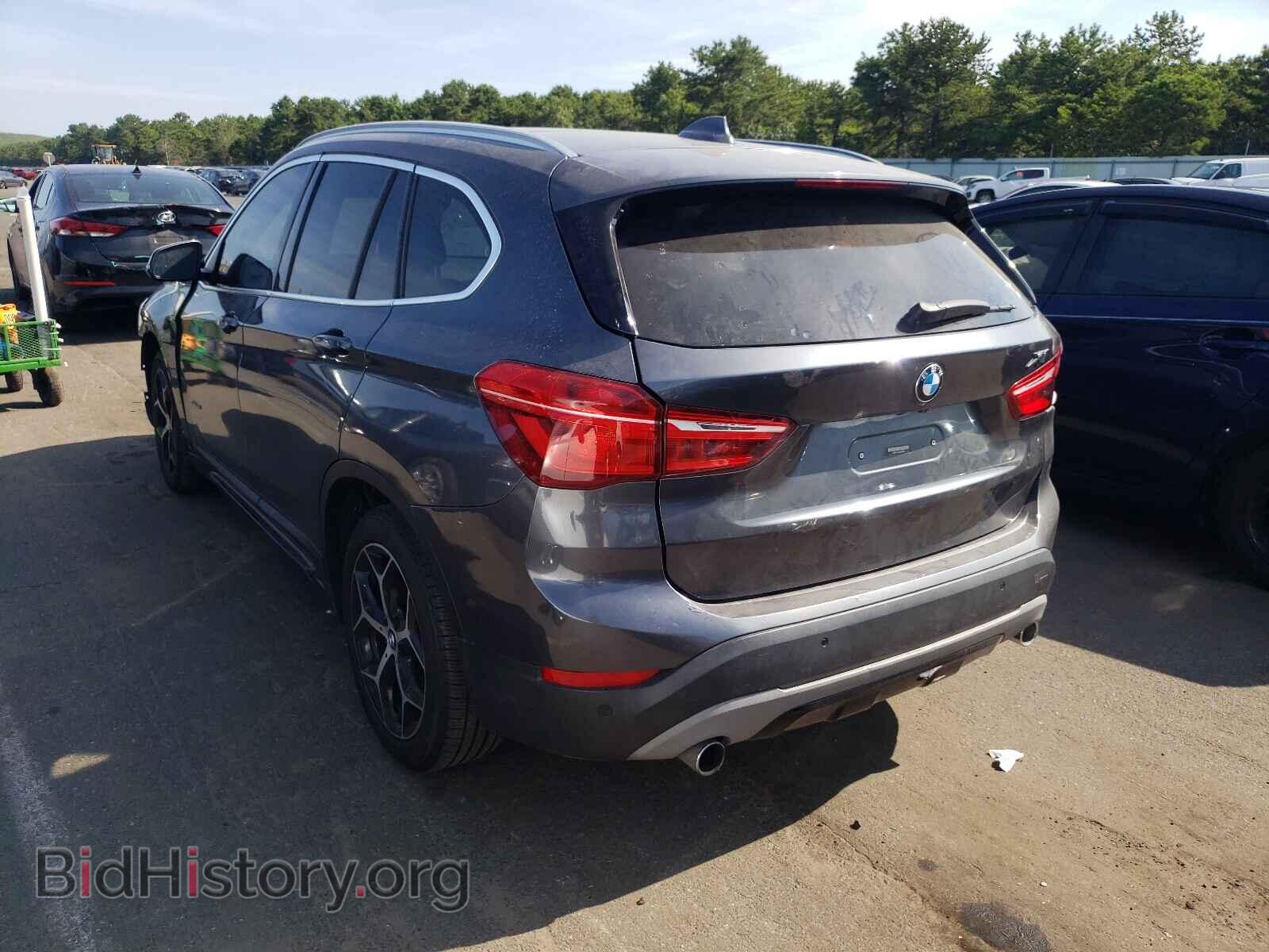 2017 BMW X1 - VIN: WBXHT3C30H5F68366 - Фото 3