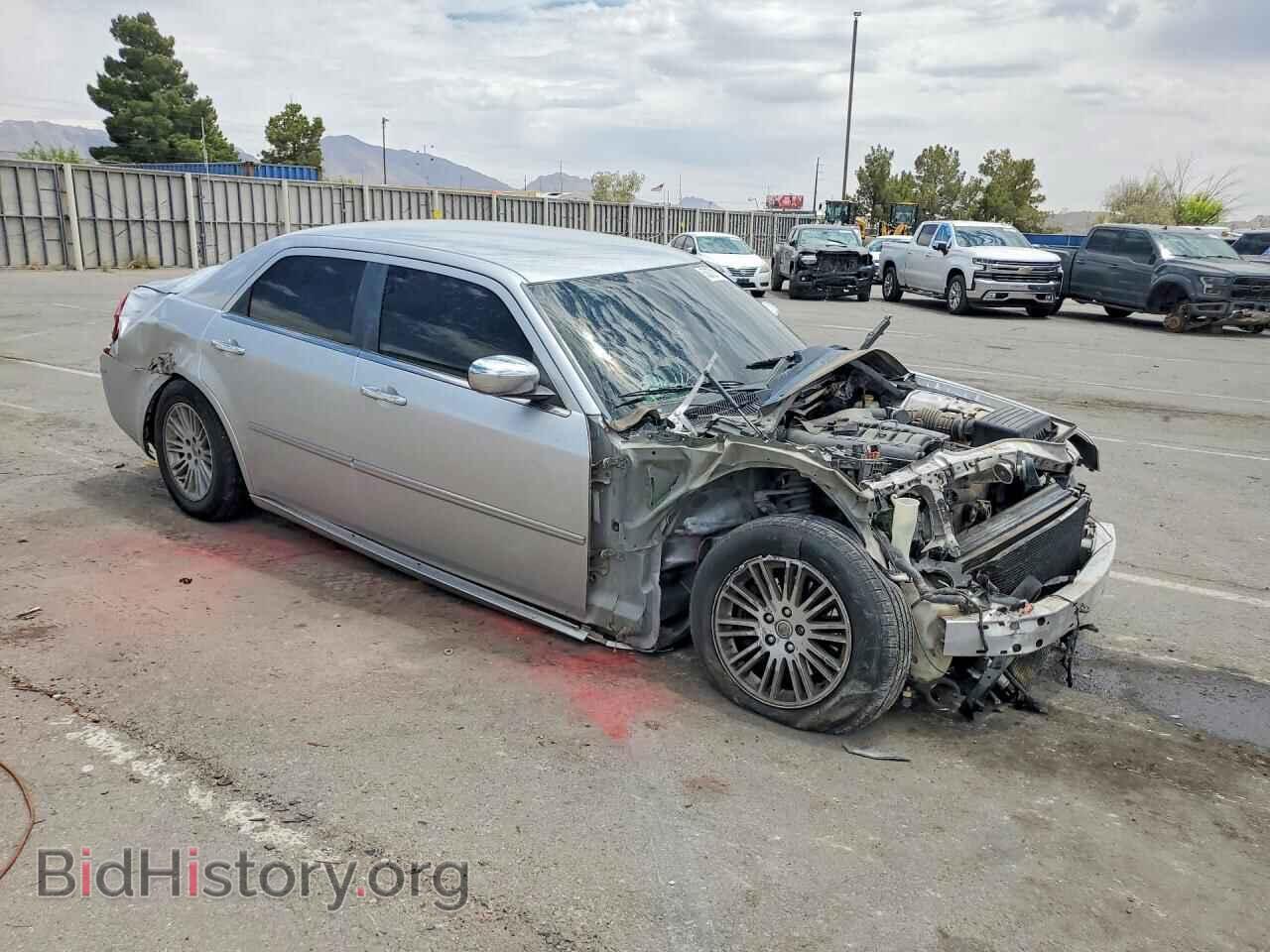 2010 CHRYSLER 300 - VIN: 2C3CA5CV4AH201190 - Фото 4