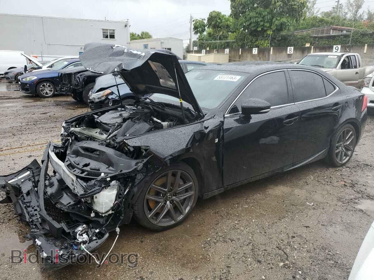 Photo JTHGA1D29L5103730 - LEXUS IS 2020