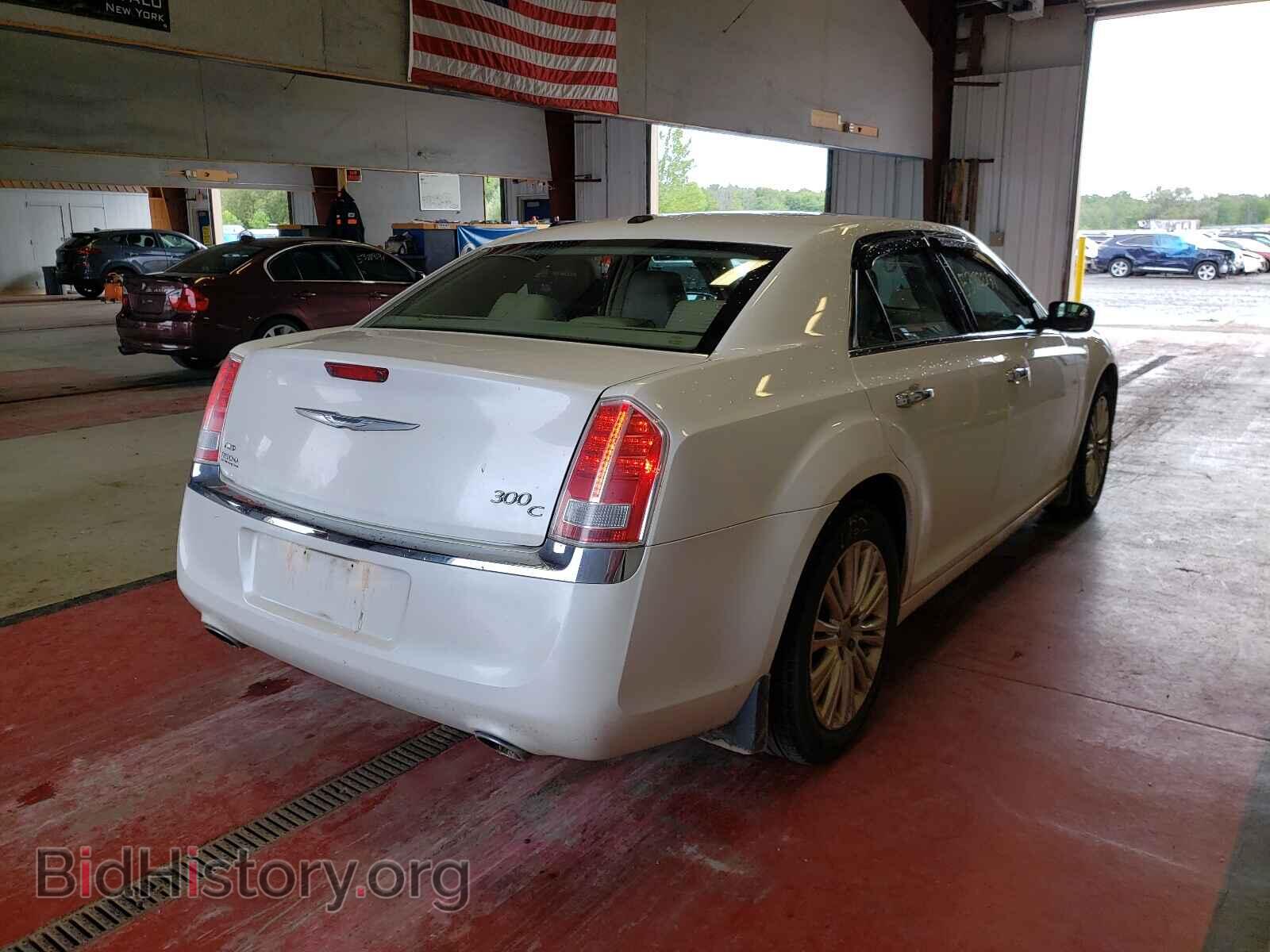 2013 CHRYSLER 300 - VIN: 2C3CCAKGXDH538280 - Фото 4