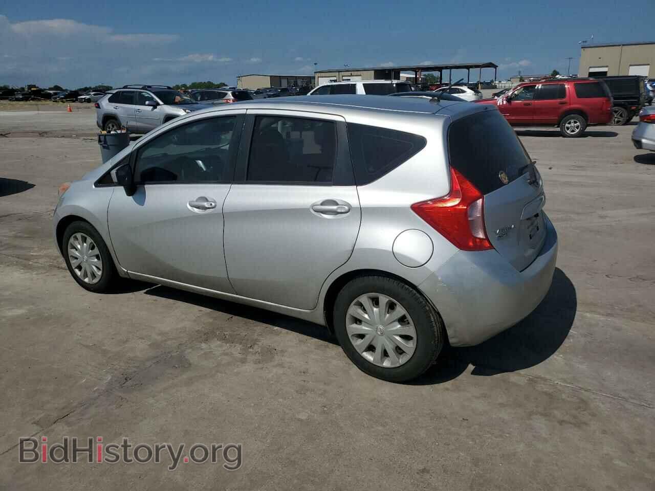 2015 NISSAN VERSA - VIN: 3N1CE2CP8FL411146 - Фото 2