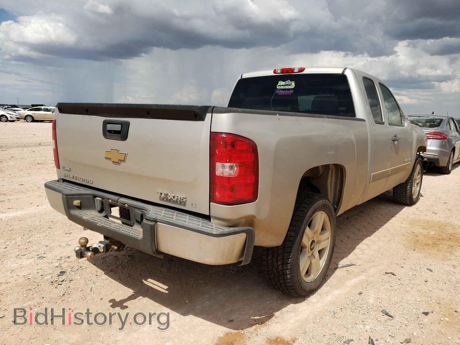 2007 CHEVROLET SILVERADO - VIN: 2GCEC190171718757 - Фото 4