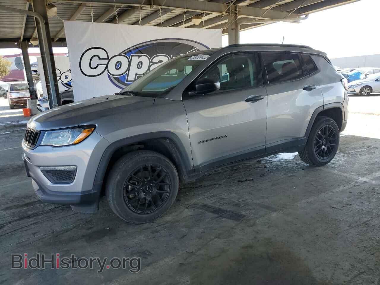 Фотография 3C4NJDAB9JT135332 - JEEP COMPASS 2018