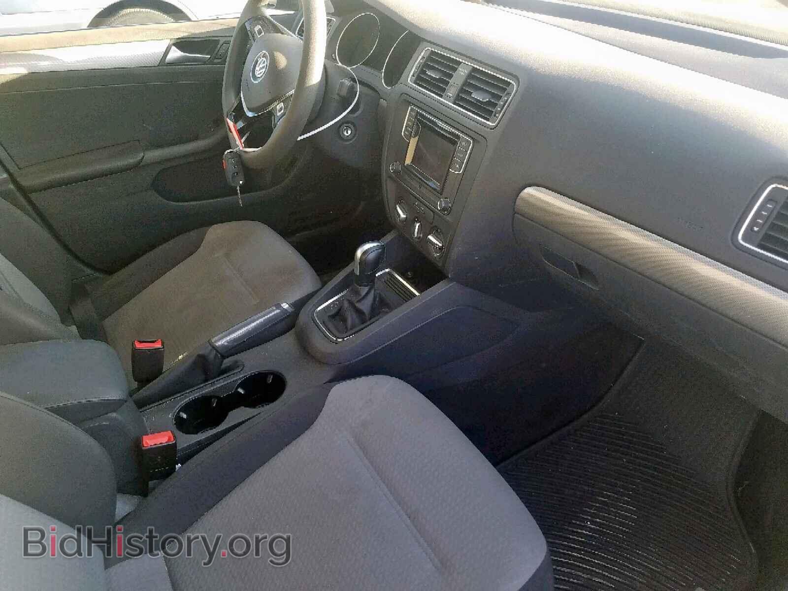2017 VOLKSWAGEN JETTA - VIN: 3VW2B7AJ2HM296132 - Фото 5