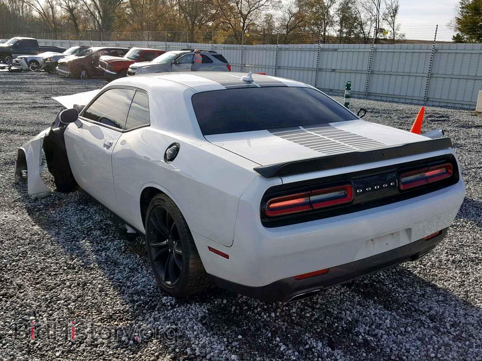 2016 DODGE CHALLENGER - VIN: 2C3CDZAG4GH111789 - Фото 2