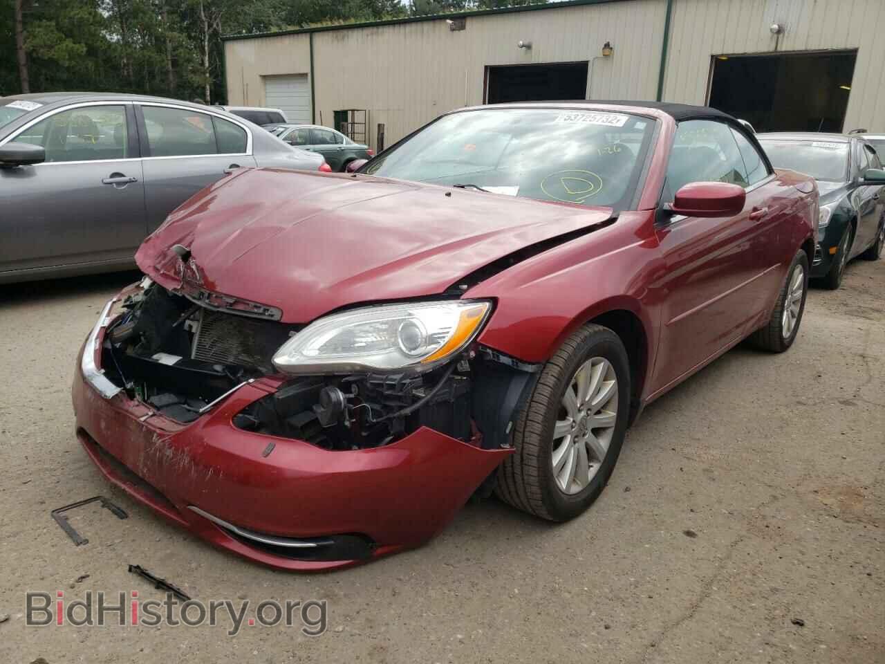 2011 CHRYSLER 200 - VIN: 1C3BC2EG1BN545667 - Фото 2