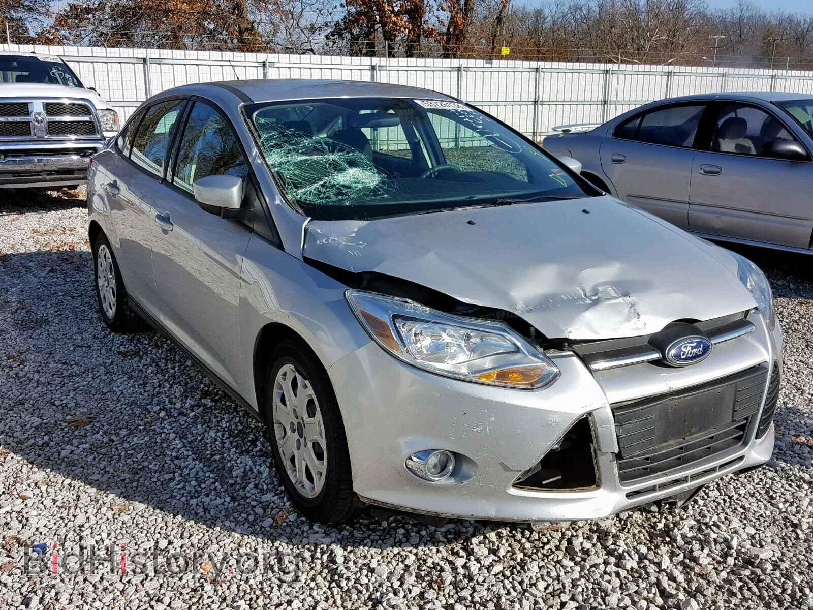 Photo 1FAHP3F28CL450836 - FORD FOCUS 2012