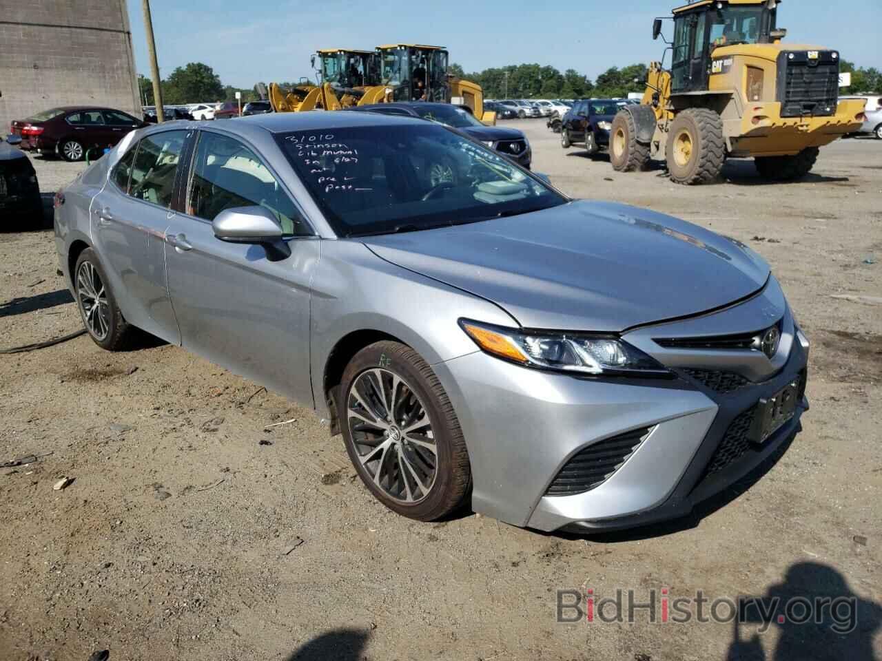 Photo 4T1B11HK4JU069538 - TOYOTA CAMRY 2018