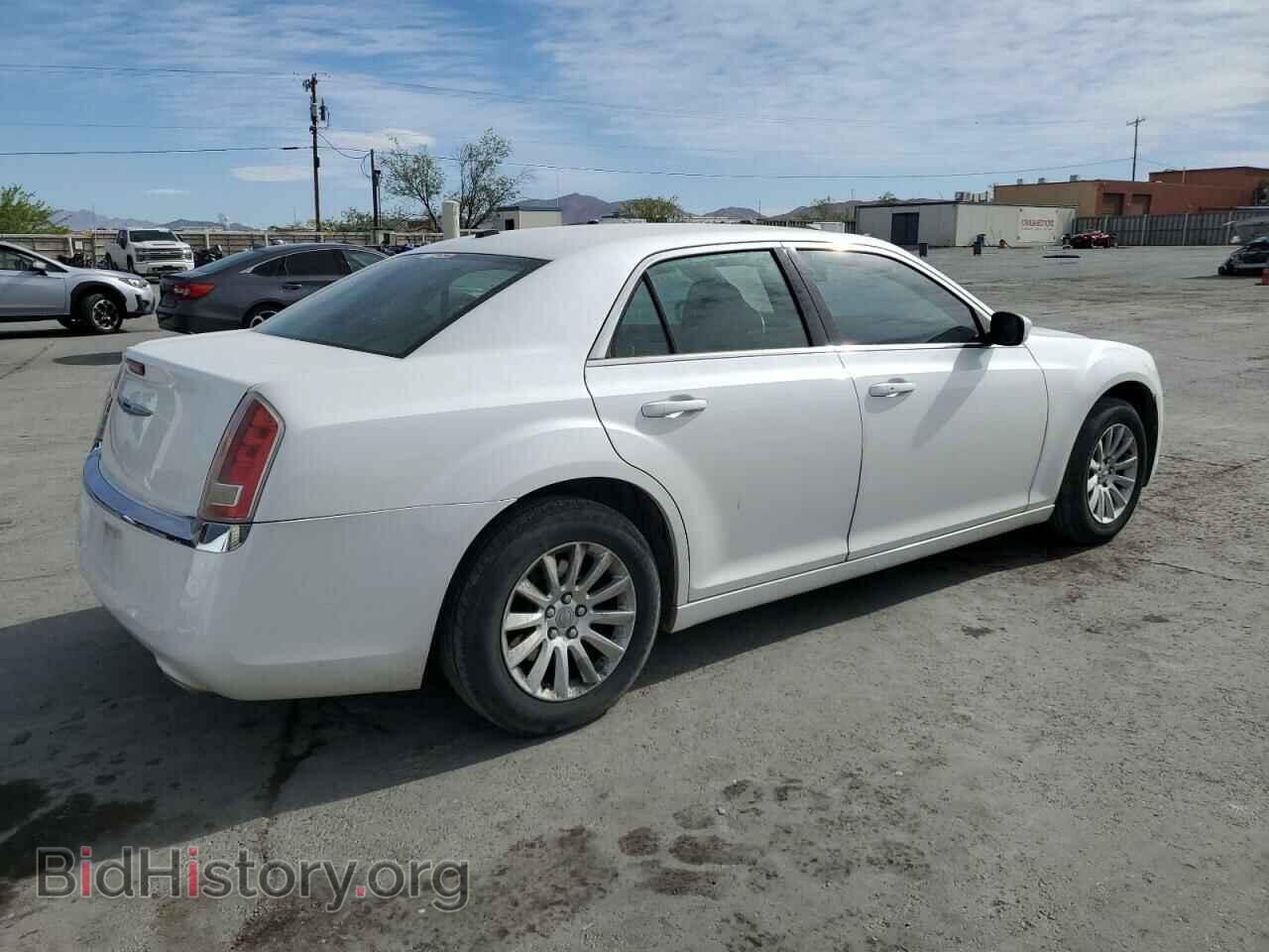 2011 CHRYSLER 300 - VIN: 2C3CA4CG9BH529931 - Фото 3