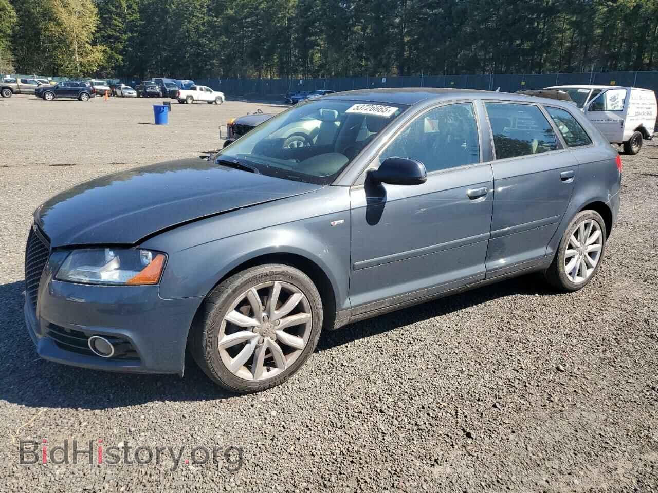 Фотография WAUBJBFMXBA045601 - AUDI A3 2011