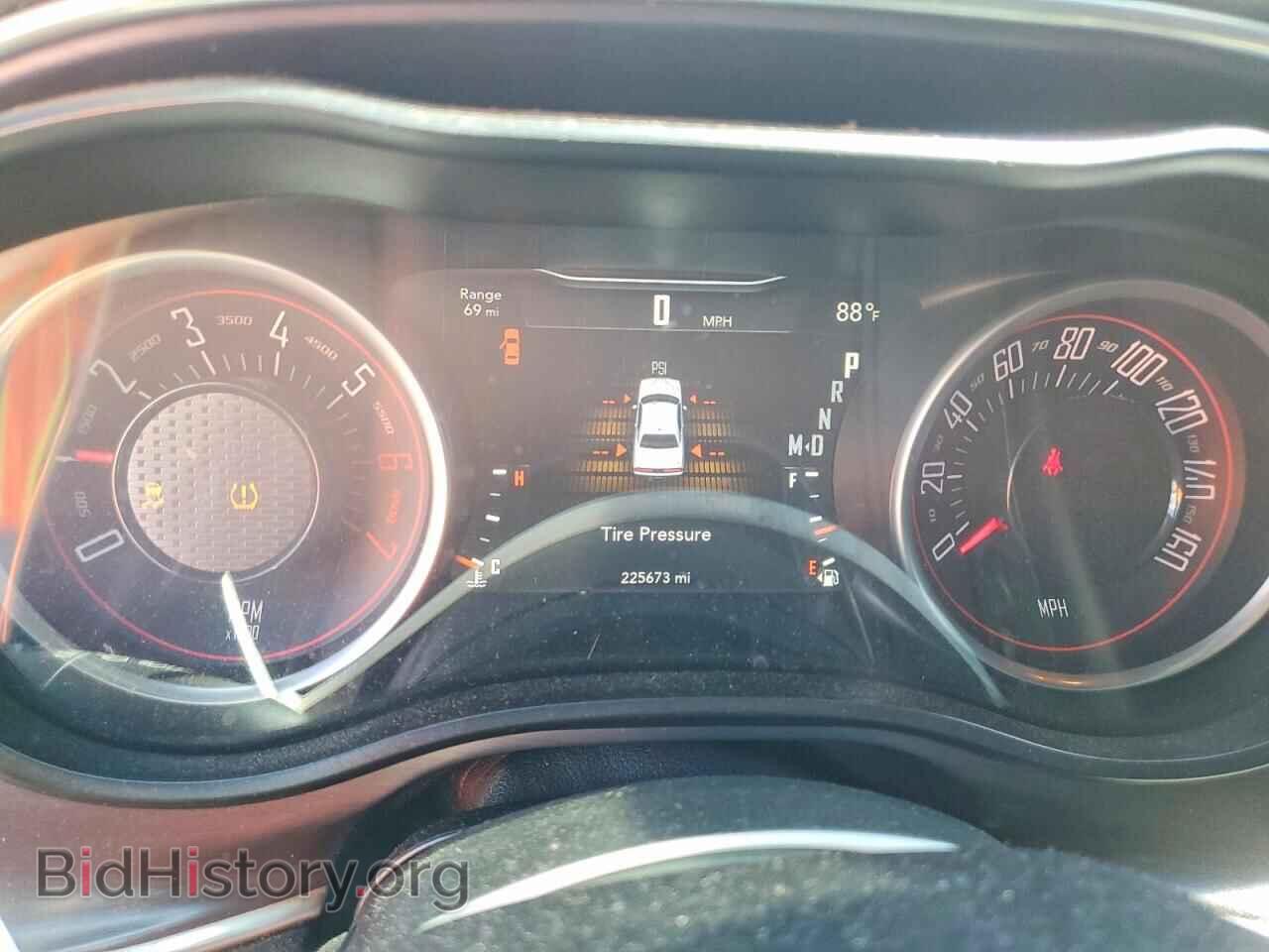 2017 DODGE CHALLENGER - VIN: 2C3CDZBT5HH658213 - Фото 9
