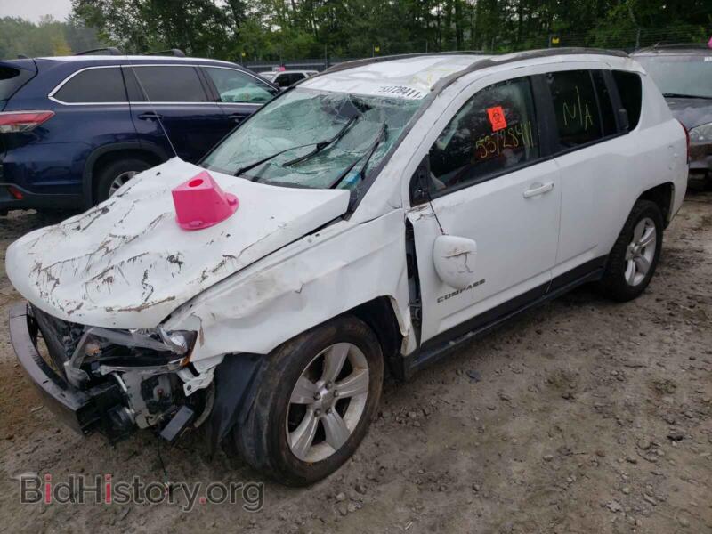 2014 Jeep COMPASS (VIN 1C4NJDEBXED741275) — photo 2 of 10