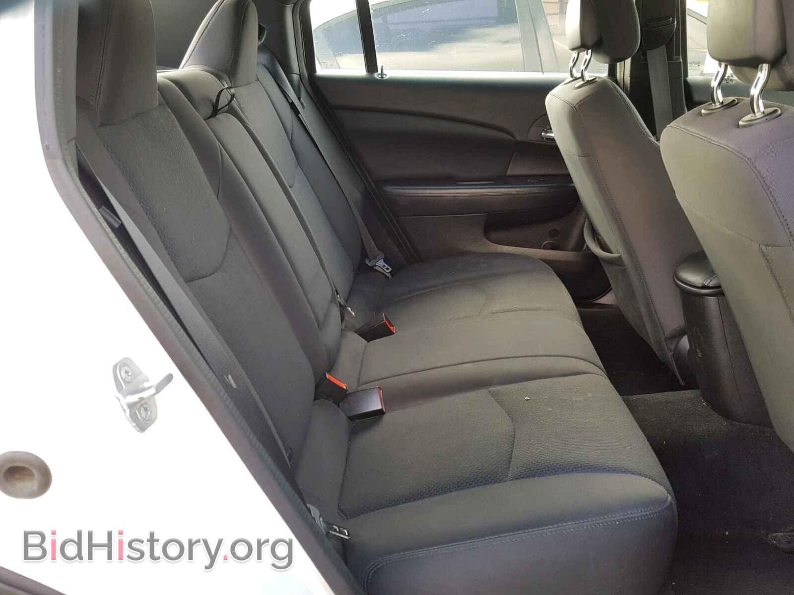 2014 CHRYSLER 200 - VIN: 1C3CCBAB7EN197361 - Фото 6