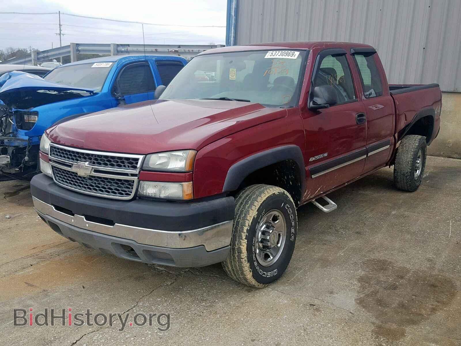 2005 CHEVROLET SILVERADO - VIN: 1GCHK29U65E261772 - Фото 2