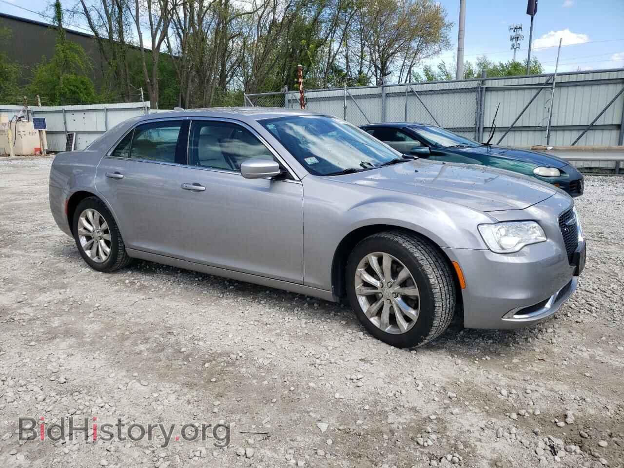 2017 CHRYSLER 300 - VIN: 2C3CCARG8HH637398 - Фото 4