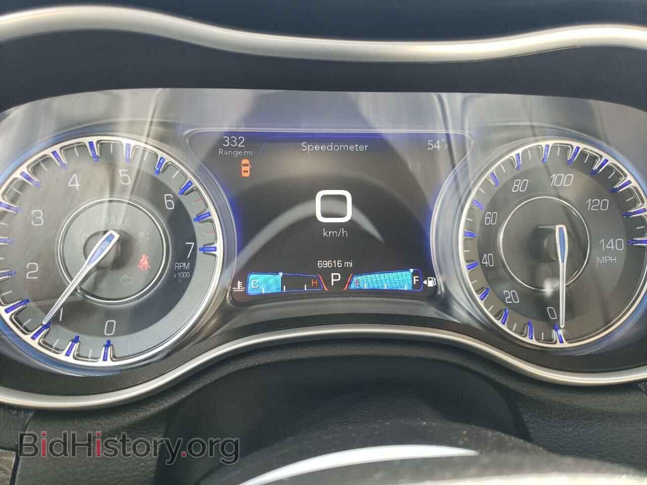 2017 CHRYSLER 300 - VIN: 2C3CCARG8HH637398 - Фото 9