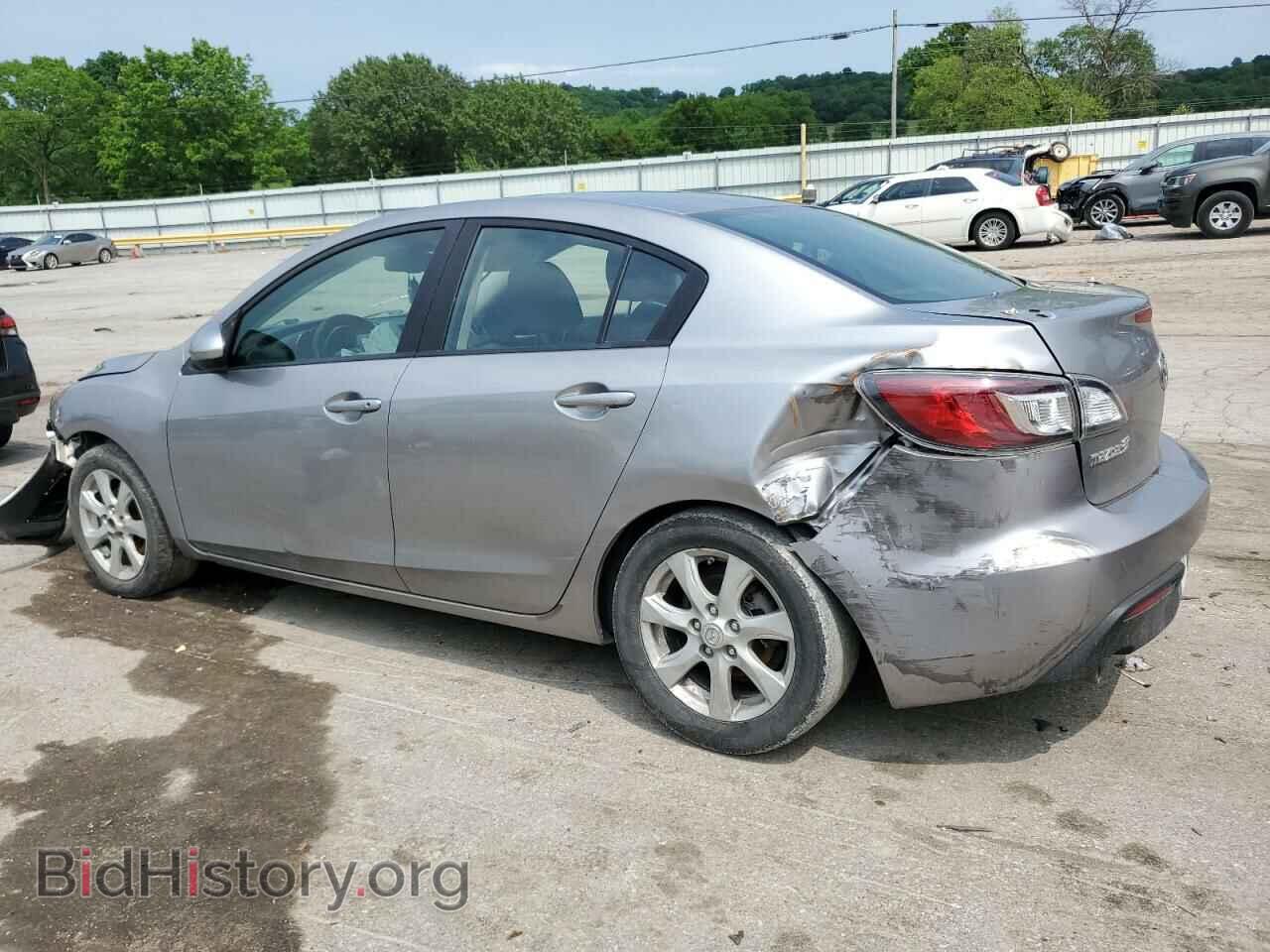 2011 MAZDA 3 - VIN: JM1BL1VG2B1443145 - Фото 2