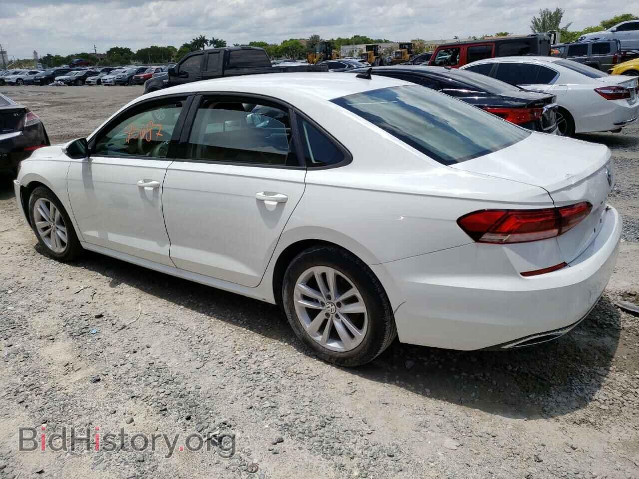 2020 VOLKSWAGEN PASSAT - VIN: 1VWAA7A34LC024384 - Фото 2