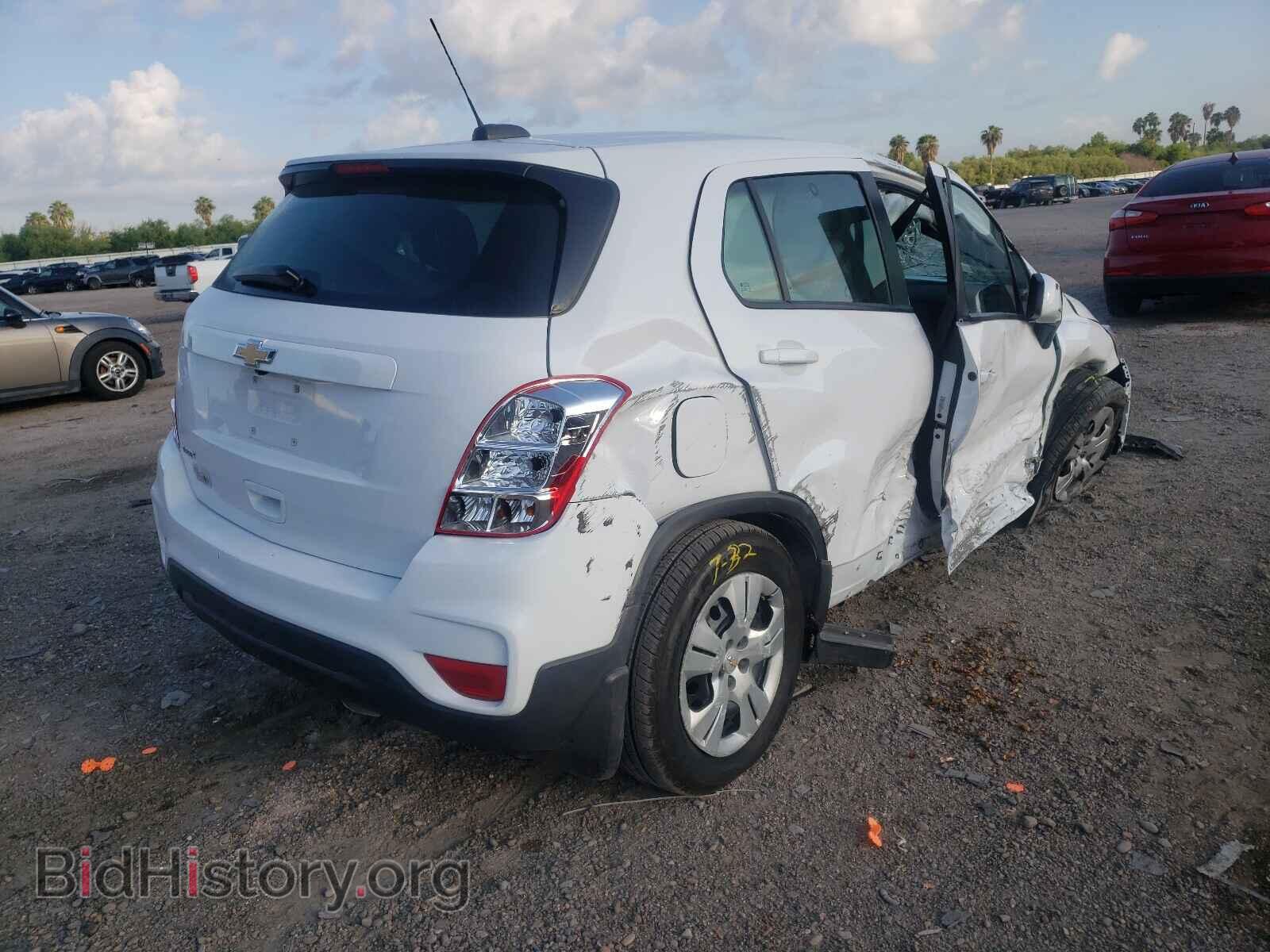 2018 CHEVROLET TRAX - VIN: 3GNCJKSB3JL200872 - Фото 4