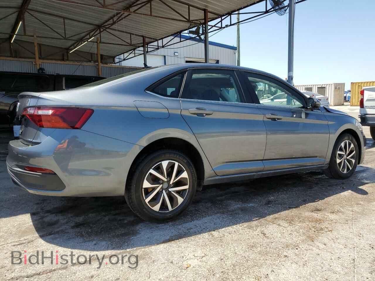 2024 VOLKSWAGEN JETTA - VIN: 3VW5M7BU2RM072120 - Фото 3