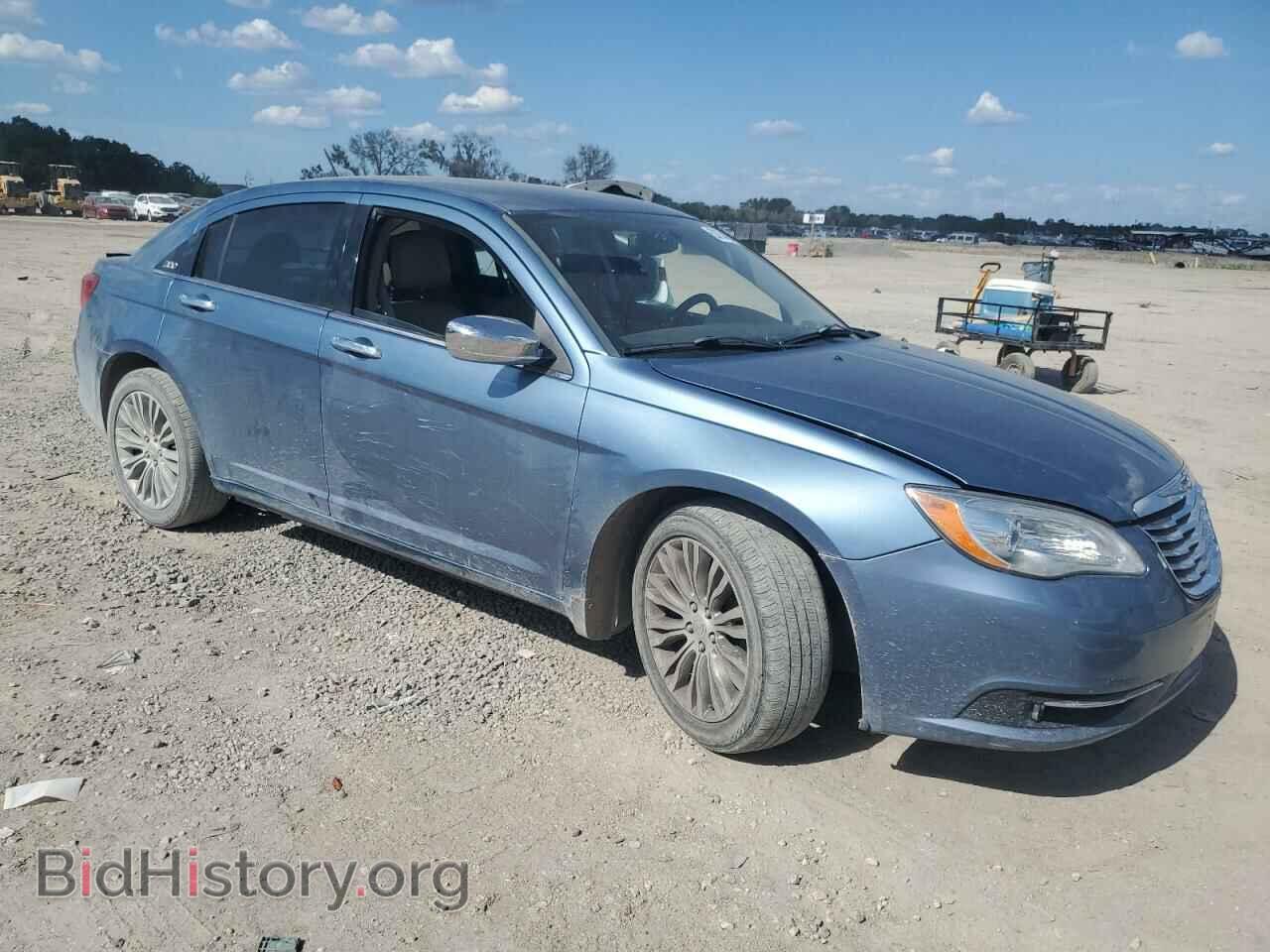 2011 CHRYSLER 200 - VIN: 1C3BC2FG1BN596892 - Фото 4