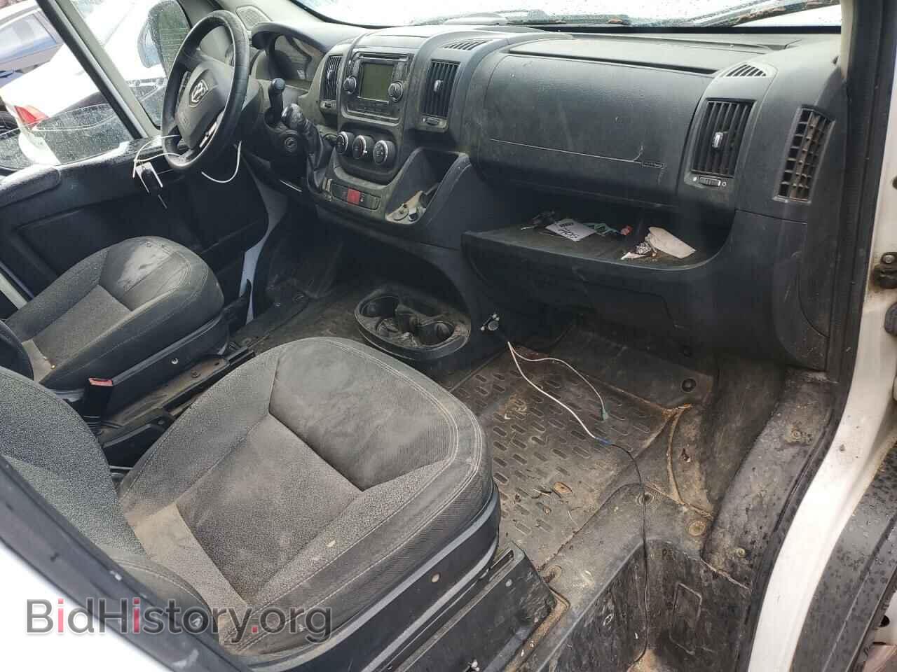 2016 RAM All Models - VIN: 3C6URVJG9GE103104 - Фото 8