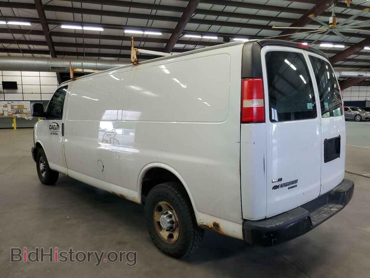2011 CHEVROLET EXPRESS - VIN: 1GCWGGCA0B1100986 - Фото 3