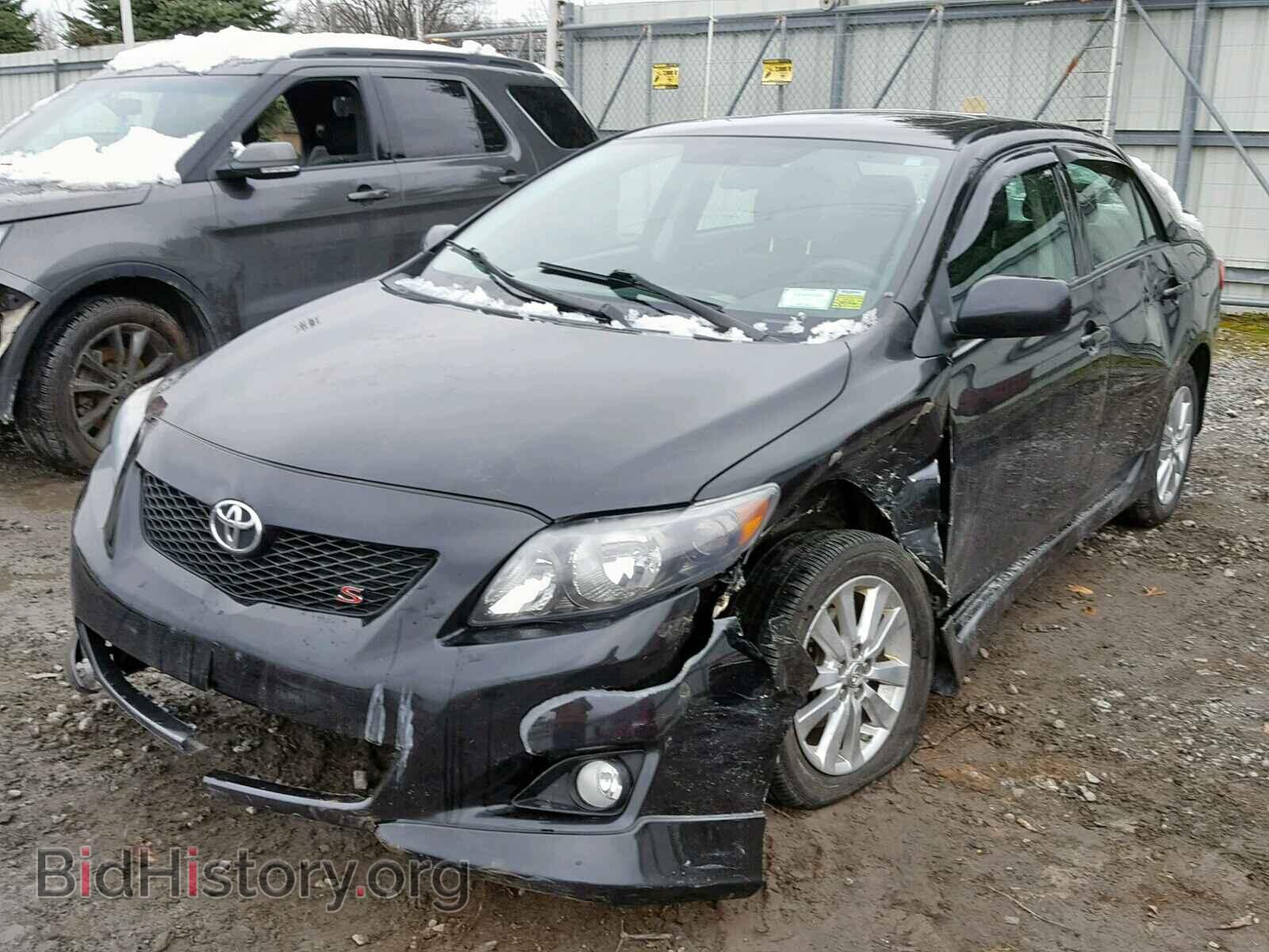 2010 TOYOTA COROLLA BA - VIN: 2T1BU4EE8AC477775 - Фото 2