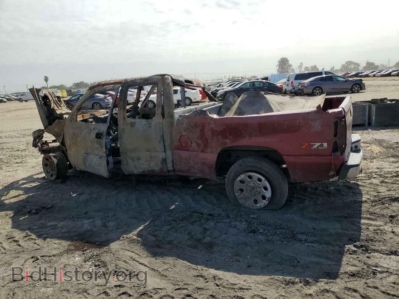 2005 GMC SIERRA - VIN: 2GTEK19B151326038 - Фото 2