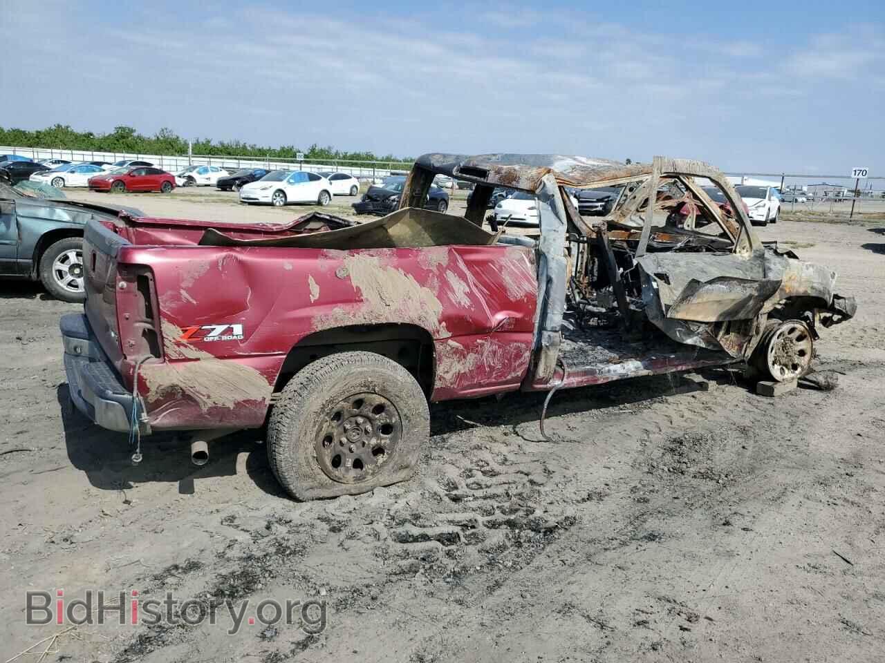 2005 GMC SIERRA - VIN: 2GTEK19B151326038 - Фото 3