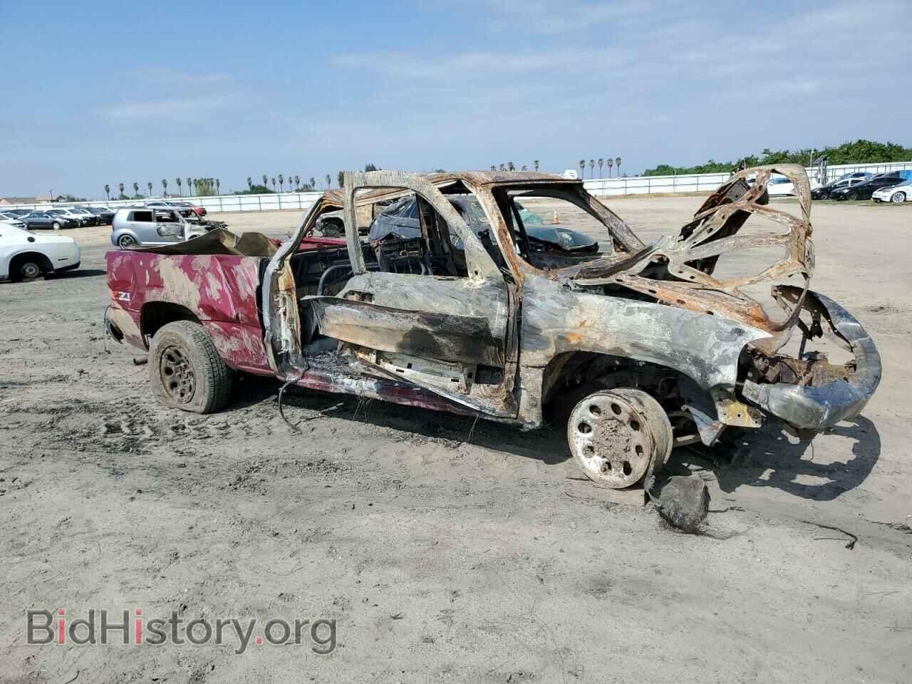 2005 GMC SIERRA - VIN: 2GTEK19B151326038 - Фото 4