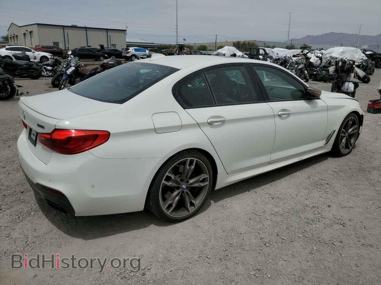 2018 BMW M5 - VIN: WBAJB9C52JB035829 - Фото 3