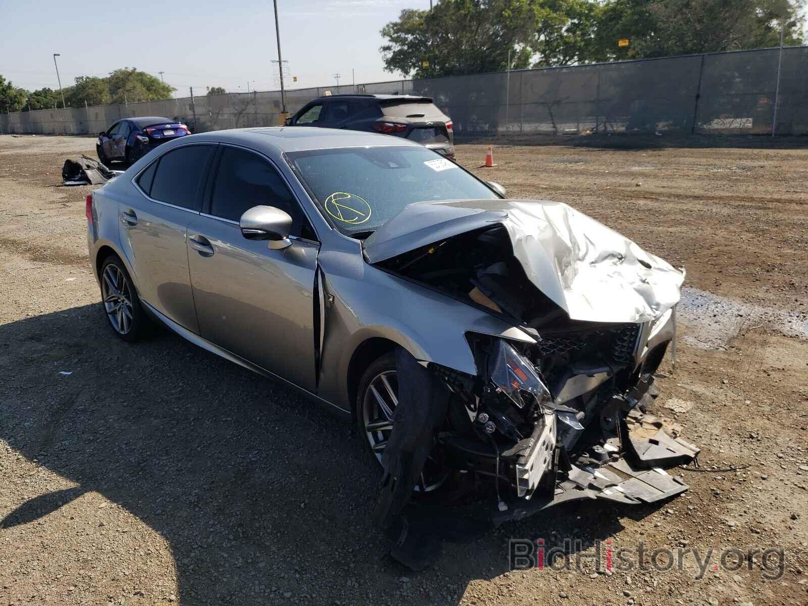 Photo JTHBA1D20J5065859 - LEXUS IS 2018