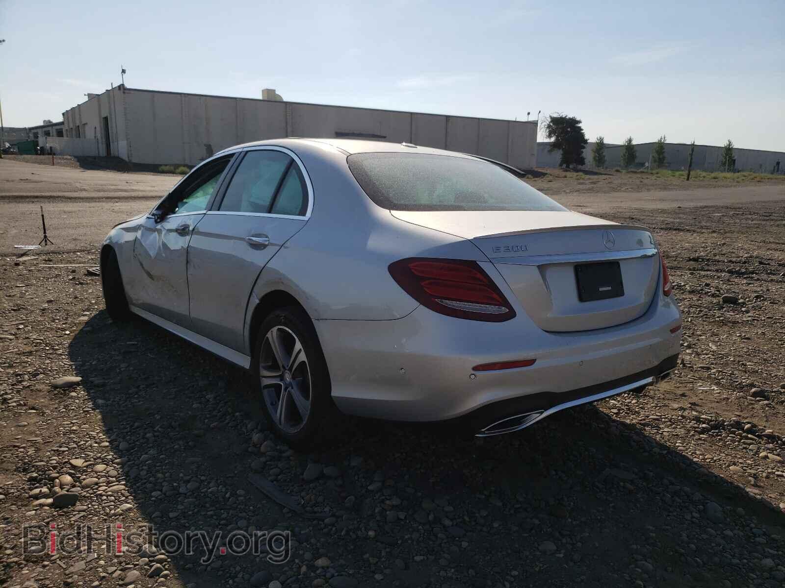 2017 MERCEDES-BENZ E-CLASS - VIN: WDDZF4KB1HA134586 - Фото 3